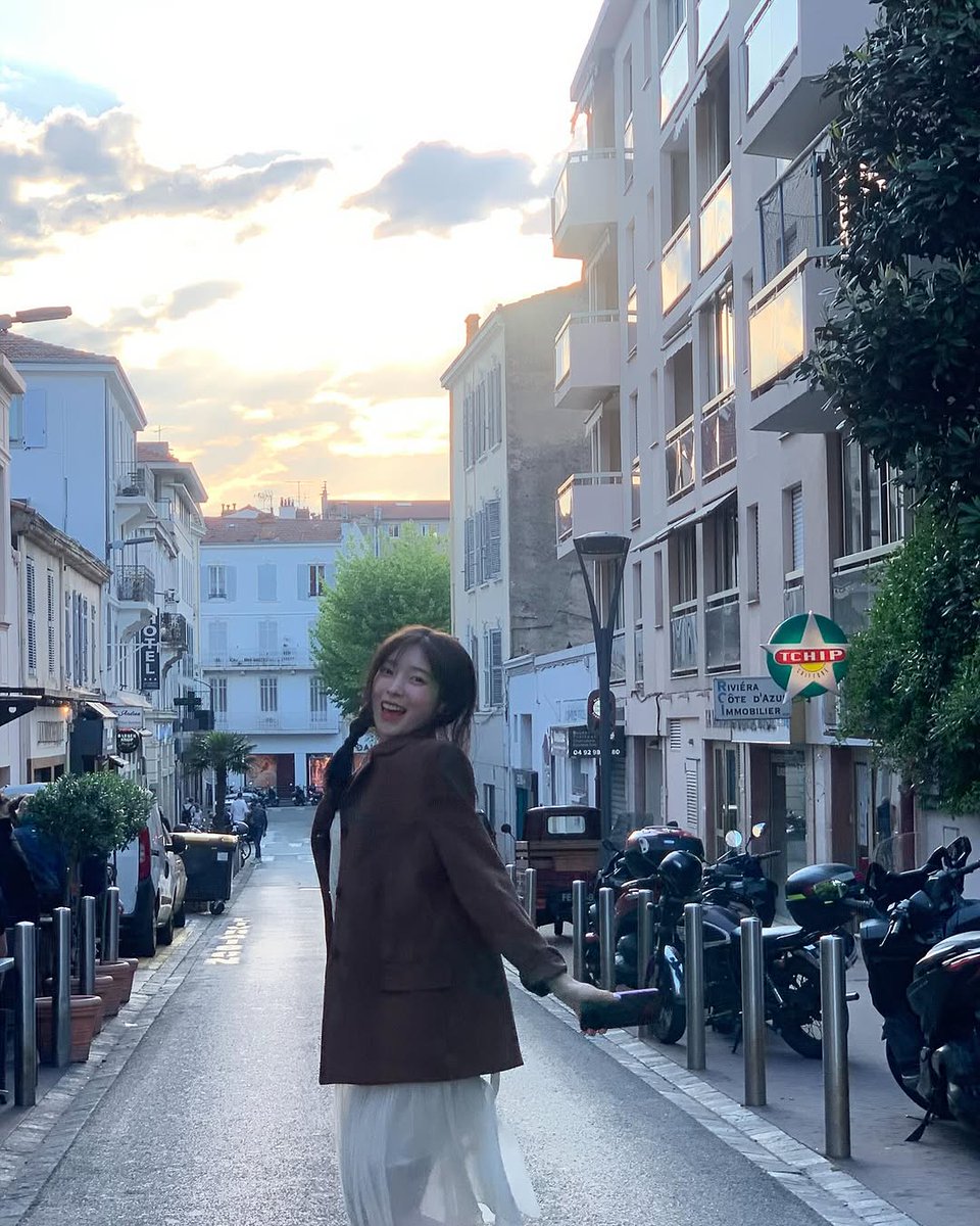 Arin__Miracle's tweet photo. 250501 린스타그램 #아린 🤎

칸의 명화 https://t.co/go3Lum8gMm