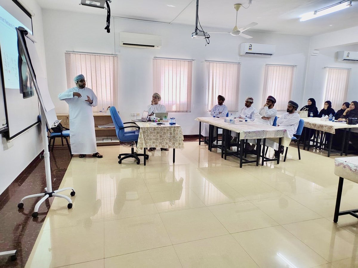 إدارة التعليم بسمائل tweet media