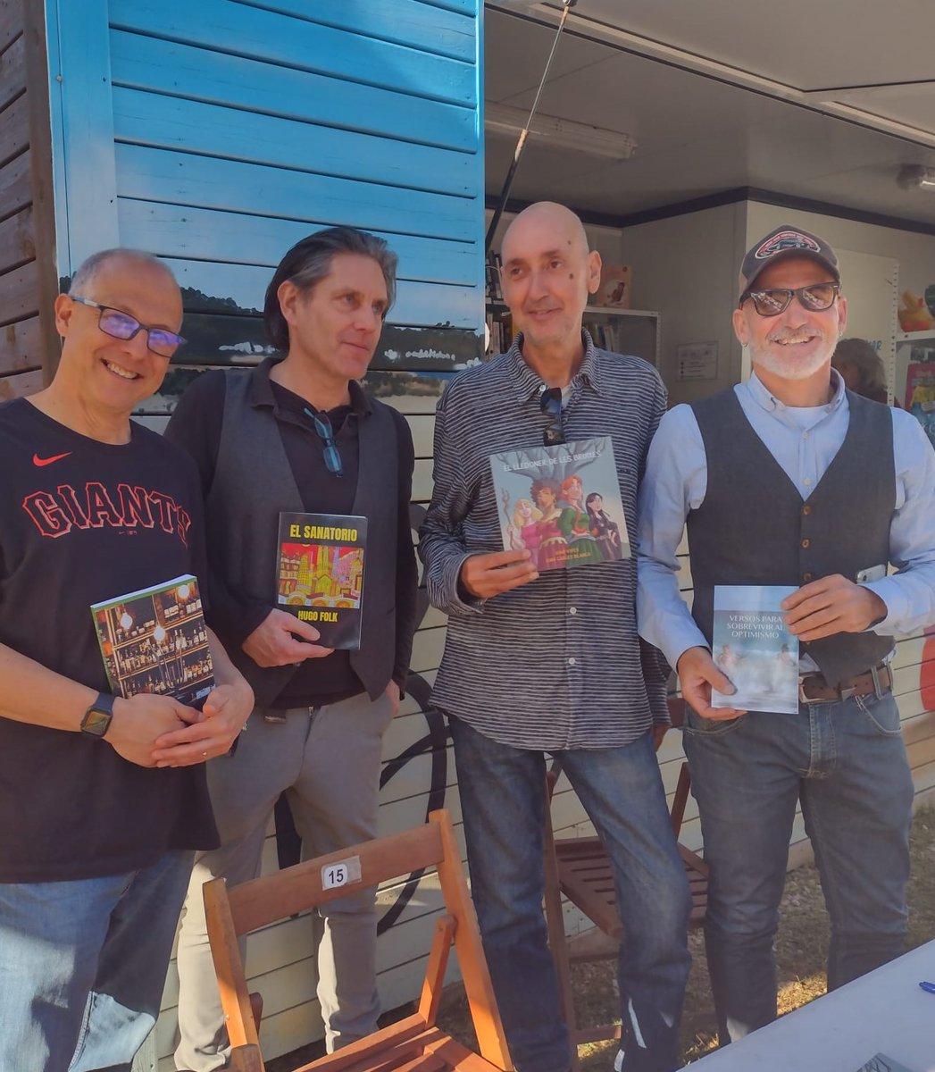 Hugo Folk en el Sant Jordi a Altafulla, con Vila-Matas, Gómez Jurado, y Arturo Pérez Reverte
altafullaradio.cat