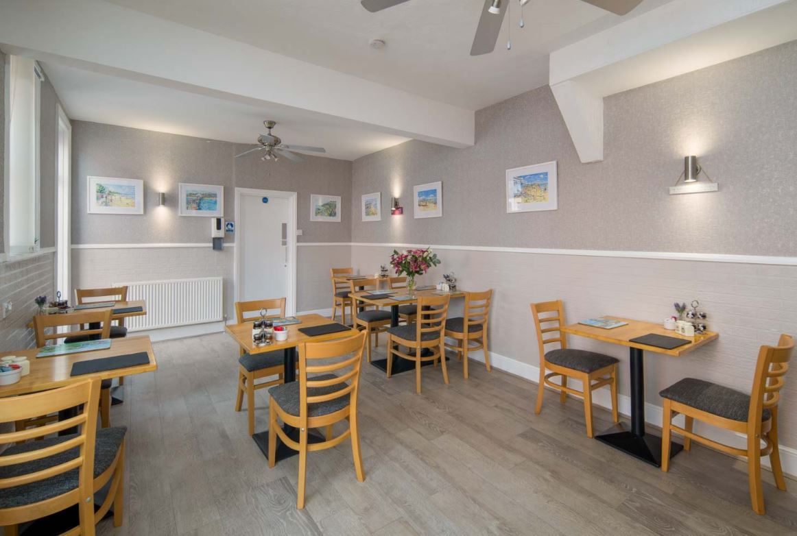 Hotels Available tweet media