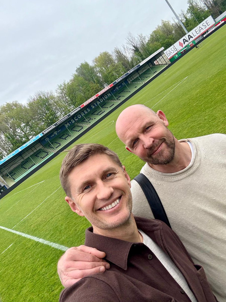 spelersvakbond's tweet image. Mooi spelersgroepbezoek Lev &amp;amp; Arjan, aan de Schapenkoppen! 

Dank @fcdordrechtnl
  🙏 📚 ☕️ 🐑 ⚽️💫 🏟️ 🚗 💨 

#spelersgroepbezoek #arjanebbinge 
@elevchenko @spelersvakbond #vvcs