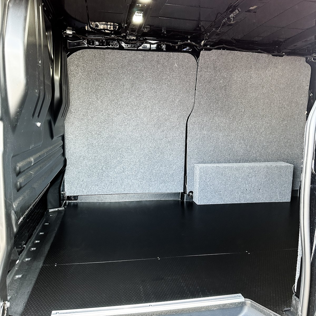vehicleaccltd's tweet image. FORD CUSTOM 2025

🔵 Carpet Covered Side and Door Panels
🔵 Black Containerdeck Flooring

Contact us now for a FREE quote:
📞 0117 379 0279
📧 sales@vehicle-accessories.net
💻 vehicle-accessories.net

#vehicleaccessories #vanlining #lining #carpet #carpetlining #vancarpetlining