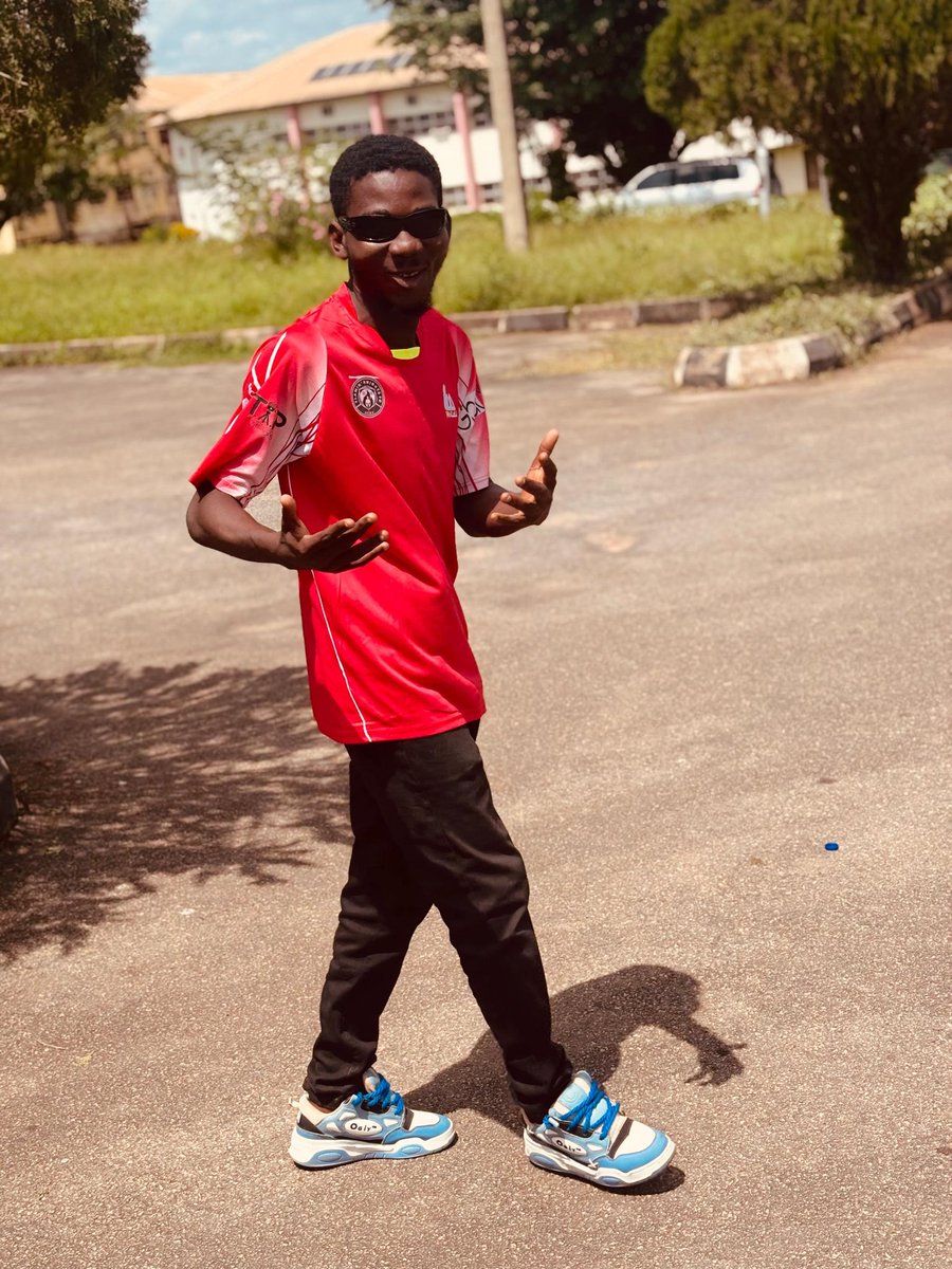 Flaming_Knights's tweet photo. FUNAAB CLASS '25

Flamers drip our jersey as they shut down the Jersey Day of the FYB Week.

We love this 😀❤️ 
#FUNAABFYB25
#IgniteTheFire | #ComeOnYouFlamers 
#flaminknights | #FKFC | #COYF https://t.co/L3T51OXVOW