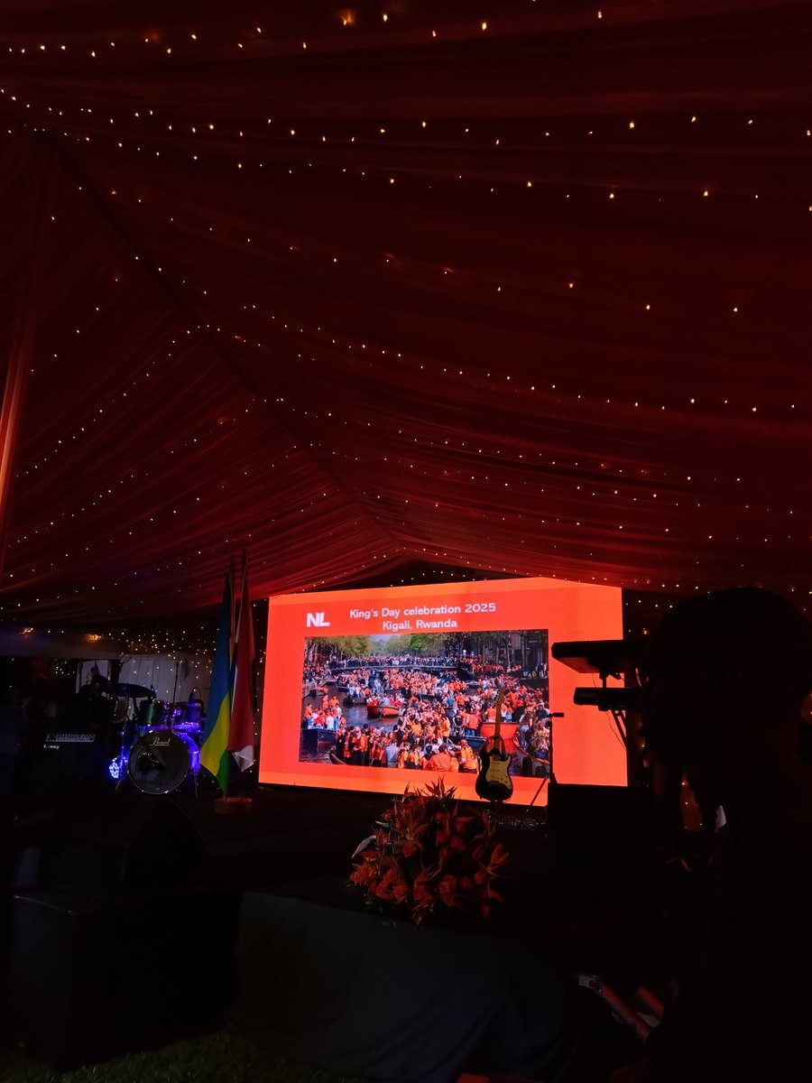 thatpeter_'s tweet photo. King's days 🇳🇱🟠🇷🇼

Thanks for the invite H.E. Ms Joan Wiegman  @JoanJJWiegman the Ambassador of the Kingdom of the Netherlands. @NLinRwanda. 🟠 https://t.co/3TlVGO0wGK