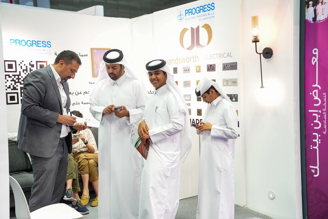 اليوم الأخير لمعرض إبن بيتك – النسخة السادسة والأكبر، بالتزامن مع معرض إنسباير للديكور والهدايا واللايف ستايل.
. من 28 أبريل إلى 1 مايو في مركز قطر الوطني للمؤتمرات QNCC، من 10 صباحًا حتى 10 مساءً. الدخول مجاني ثم بالزيارة وسجّل الآن
#ابن_بيتك #BYH2025 #قطر #المؤتمر #تصميم_المنزل