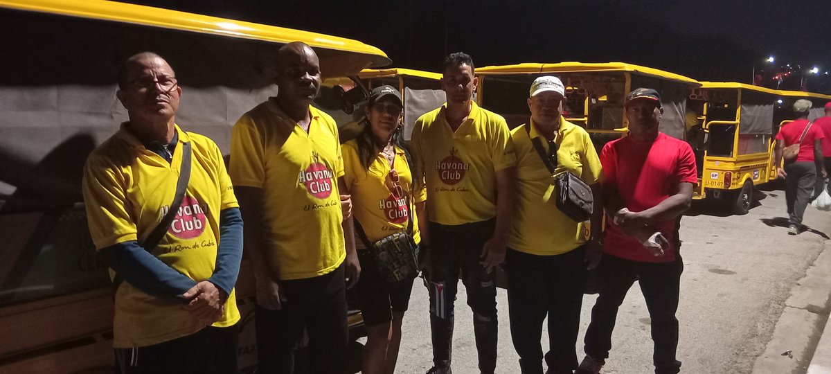 mceptstgo's tweet image. TAXI CUBA. Listo para el desfile este 1ro de Mayo #SantiagoDeCuba