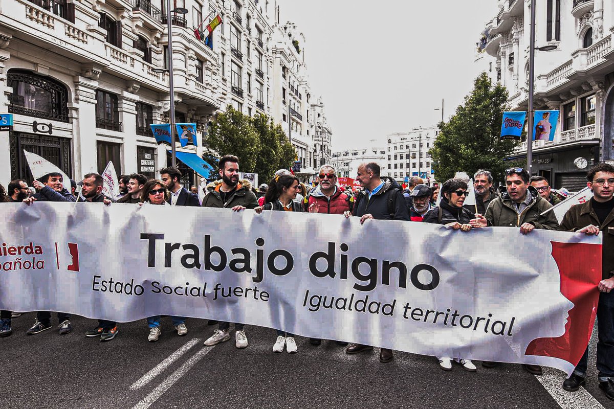 🟥 El 1 de mayo no es solo una fecha histórica, es una jornada de afirmación democrática. Un día para recordar que los derechos laborales son derechos fundamentales, y que su defensa no puede desligarse de un proyecto de país más justo y más igualitario.

Vivimos un tiempo en el