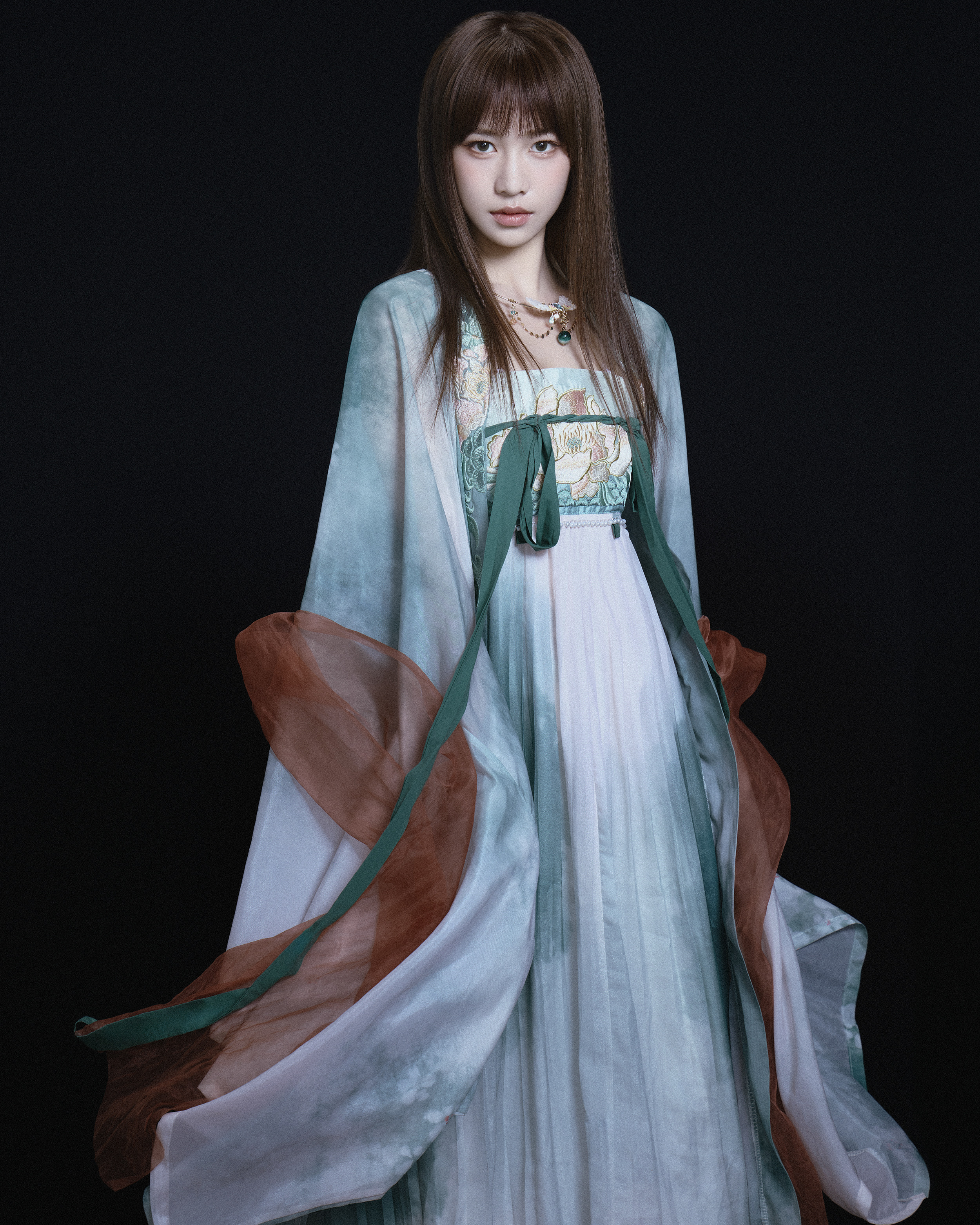 Gp2sFsVbIAADnrD?format=jpg&name=4096x4096