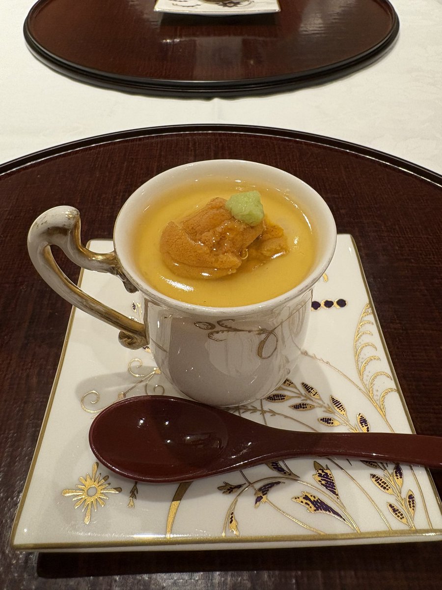 55gamma's tweet photo. 待ってましたー茶碗蒸し https://t.co/odQlHob0G6