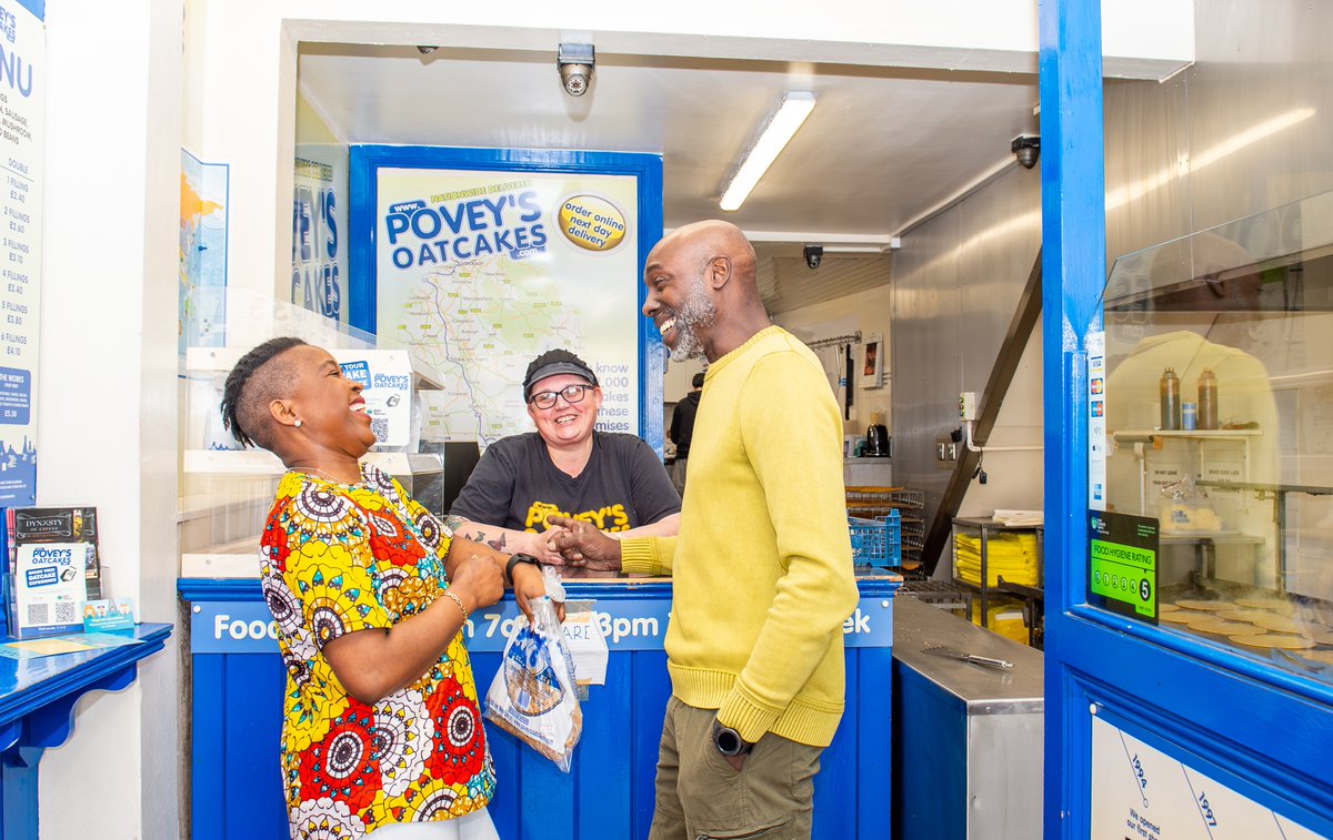 🥳Happy #StaffordshireDay to everyone in the #staffordshiremoorlands and across #staffordshire !

🍴Why not start the day with a #staffordshireoatcake from either  Povey's Otcakes in Biddulph, Cross Street Oatcakes in Cheadle or Leek Oatcakes !

(1/2)