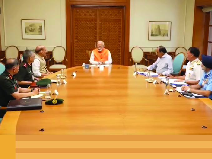 CwiSocialist's tweet image. War Looms Over Kashmir -READ MORE - is.gd/yNVnkx