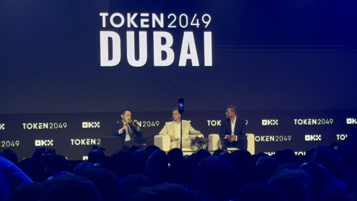 🇺🇸 Eric Trump says The SWIFT system is broken and it’s going to be replaced by cryptocurrency.