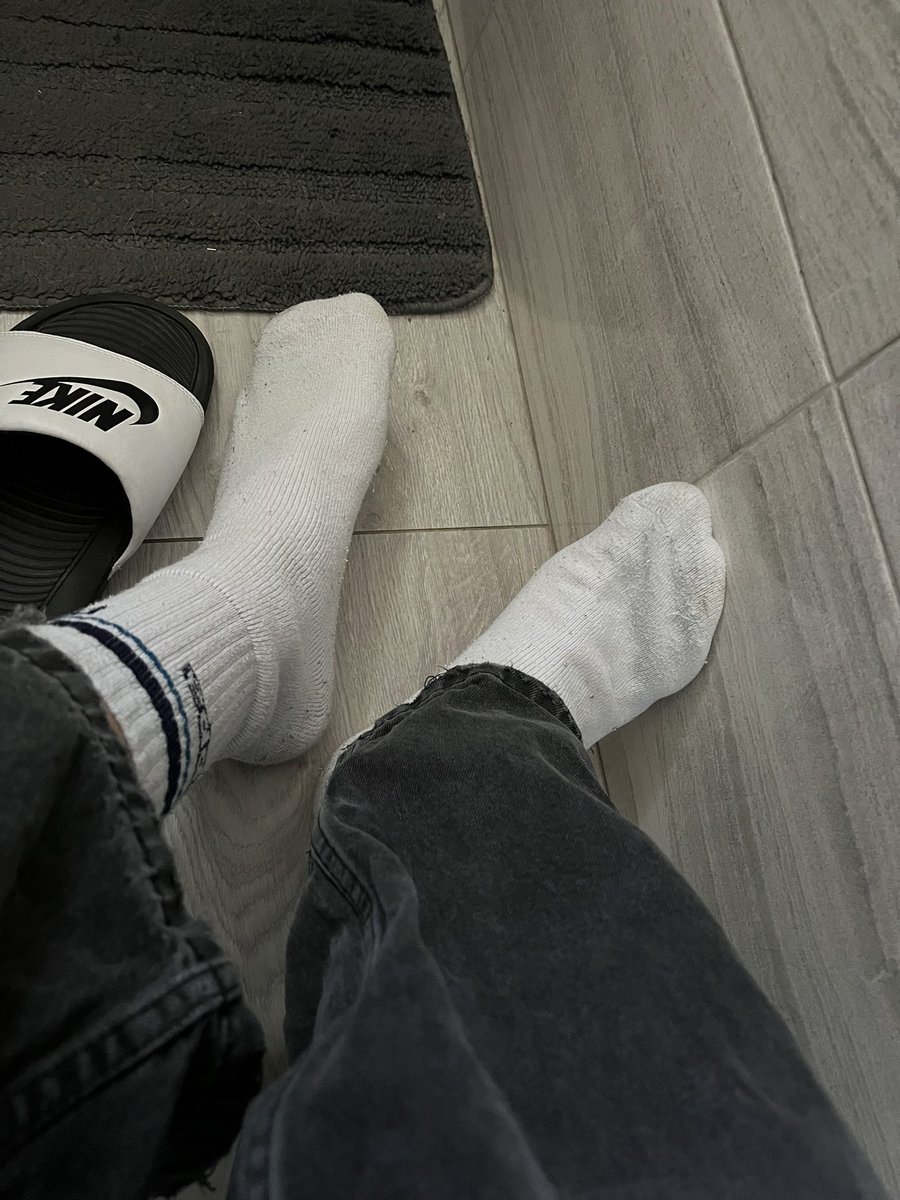 Fadofeet_'s tweet photo. Który cwel ma ochotę dać bzika swojemu panu na śniadanie😈

#findom #cwel #bankomat
#paypigs #twojpan #skiety #hajs #footmaster #chasemaster #cash #cashmaster #master #paypig #sperma 
#cashmaster #footmaster 
findom
cwel
paypig
skiety
footmaster
cash
cashmaster 
feet https://t.co/2aposTHuis