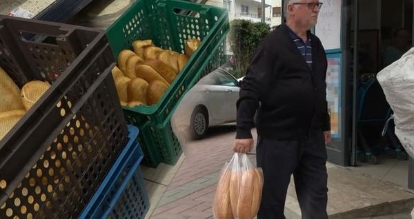 Antalya'nın Mahmutlar Mahallesi'nde iki market arasındaki rekabet, 210 gram ekmeğin fiyatını 12.5 TL'den 6 TL'ye düşürdü. Vatandaşlar bu indirimden memnun, ancak temel gıda fiyatlarının da düşmesini istiyor.