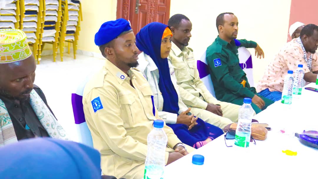 IGAD CAEP (@igad_caep) on Twitter photo Stakeholders at the ongoing peace, justice and security engagement meeting include the police, judiciary, traditional peace committee and religious leaders in Dolow Somalia. This is courtesy of the #DarisWacan project we are jointly implementing with <a href="/UNmigration/">IOM - UN Migration 🇺🇳</a> <a href="/AmbGamal/">Amb. Gamal M Hassan</a> Stakeholders at the ongoing peace, justice and security engagement meeting include the police, judiciary, traditional peace committee and religious leaders in Dolow Somalia. This is courtesy of the #DarisWacan project we are jointly implementing with <a href="/UNmigration/">IOM - UN Migration 🇺🇳</a> <a href="/AmbGamal/">Amb. Gamal M Hassan</a>