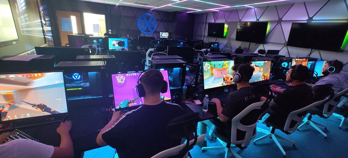 Through to the final of the 5 Stack Showdown <a href="/exeacademy/">Exeter College Esports</a> let's go!!!