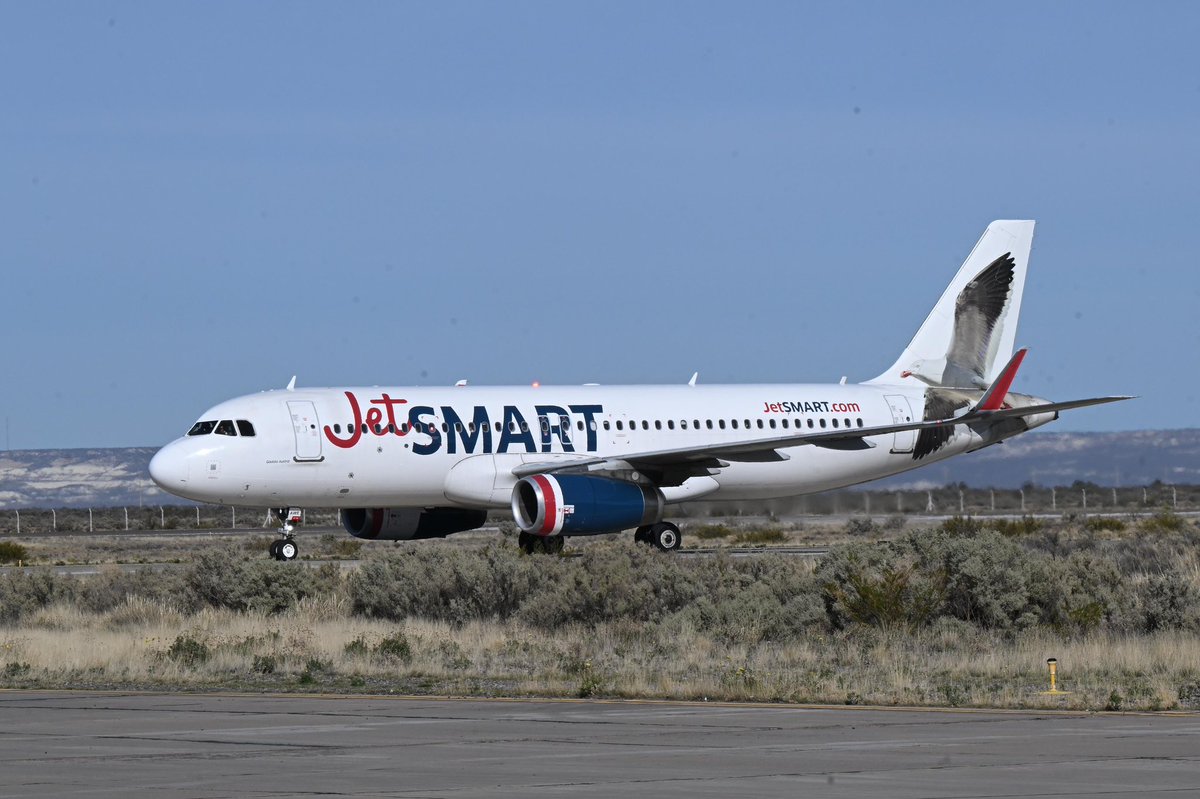 🛬 JetSmart llegó a Trelew

La aerolínea lowcost tuvo su primer vuelo de Buenos Aires a Trelew.

✈️ Chubut cuenta con mayor conectividad aérea para que llegues de la mejor manera a tu destino.