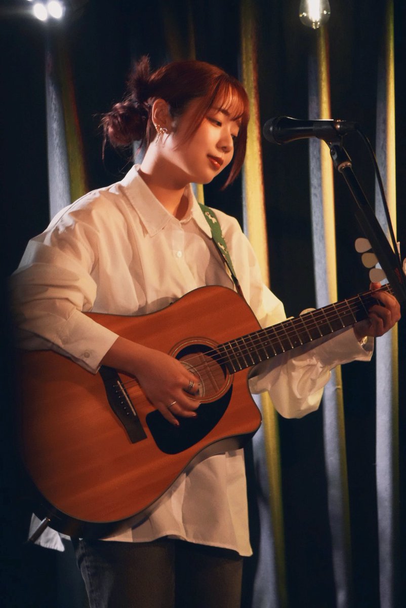 2025.5.1 下北沢Laguna

1.花明かり
2.あさがお
3.優しい味
4.シーグラス
5.ルナ
6.光

5月一発目のライブ！
来てくれた方、配信で参加してくれた方もありがとうございましたー！
久しぶりのLaguna、距離が近くてどきどきしました👀