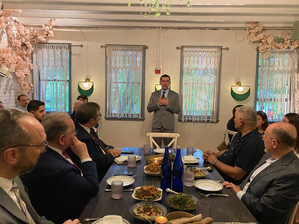 BeFarouk's tweet image. The Syrian American Council was honored to host a special dinner for Finance Minister Mr. Yisr Bernieh and Central Bank Governor Mr. Abdulkader Husrieh.
Attendees learned about Syria’s efforts to rejoin the global financial system, attract investment, and involve the Syrian…