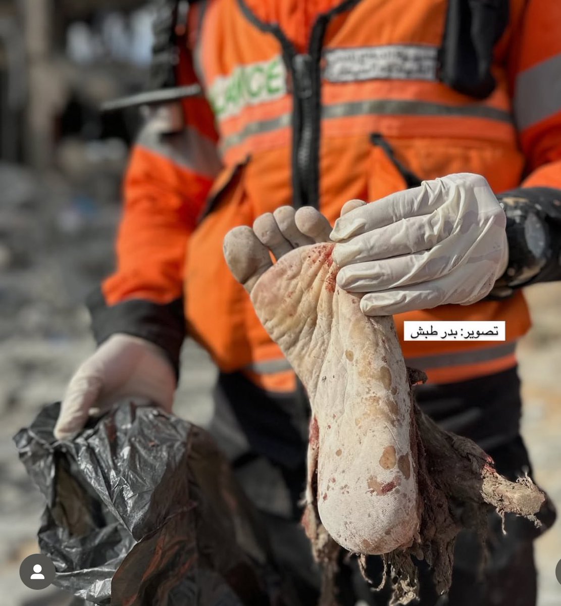 Never forget that Isarel's genocide &amp; ethnic-cleansing of the Palestinian people still continue in #Gaza.
- Ruthless bombings
- No food
- No water
- No medicine
- No electricity
- No housing
- No safe spaces
- No fresh air due to over-bombing
- No allies....other than #Yemen.