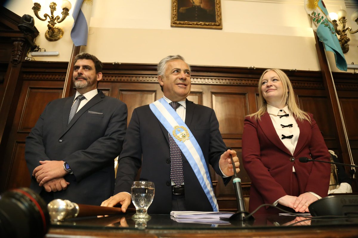 #AperturadeSesiones2025 📊💼📈 Las cuentas públicas ordenadas gracias a la administración de <a href="/alfredocornejo/">Alfredo Cornejo</a> 👏 nos permiten planificar y crecer, en todos los ámbitos de la administración del Estado 🏛️💻📊#TodosLosDíasAdelante