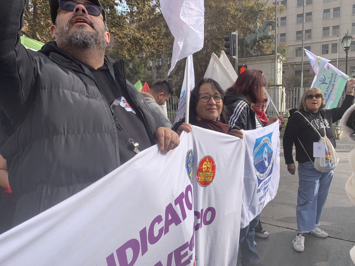 #1Mayo #1MayoEnLaCalle 
✊
Hoy en el Día Internacional del trabajo salud privada está en las calles movilizado por mejor trabajo y dignidad.
👇
#trabajodecente #TrabajoDigno