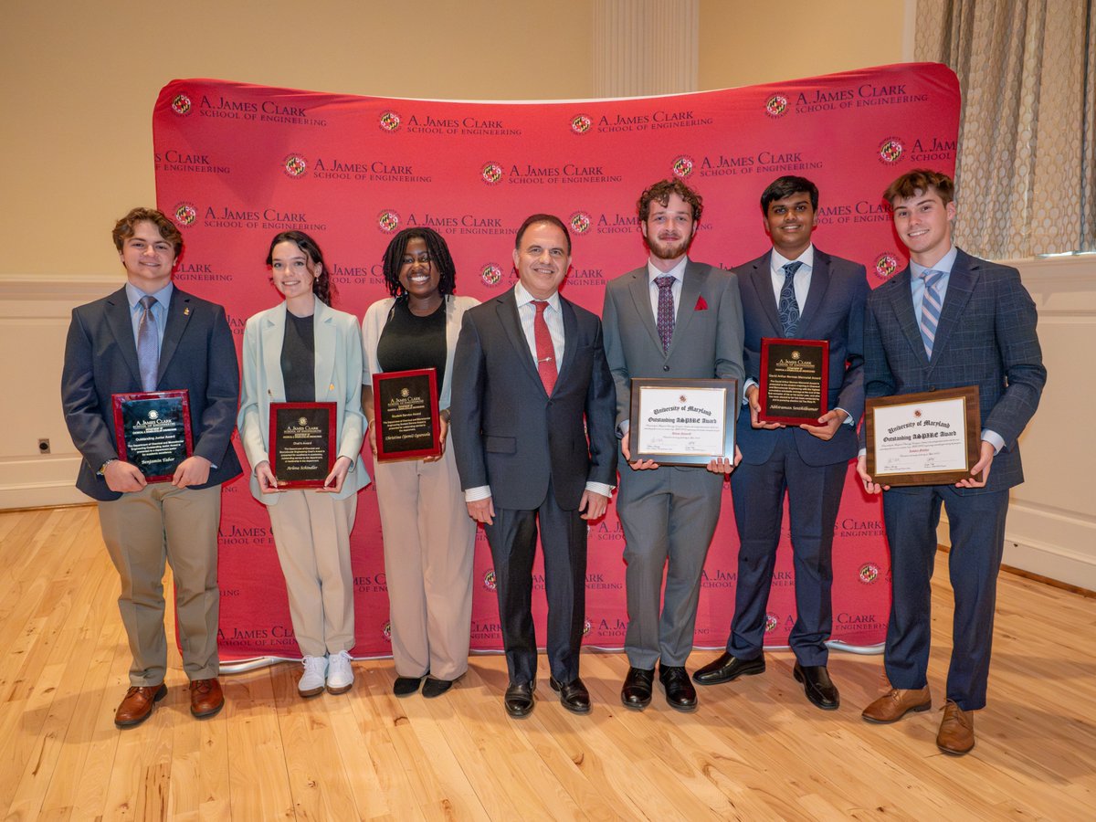 Congratulations to our undergraduate students: Christine (Yemi) Ogunsola, Ivan Lin, Arlene Schindler, Benjamin Tabor and Abhiraman Senthilkumar, for their recent academic, service and leadership awards. The students were recognized during a Clark School ceremony on April 24.