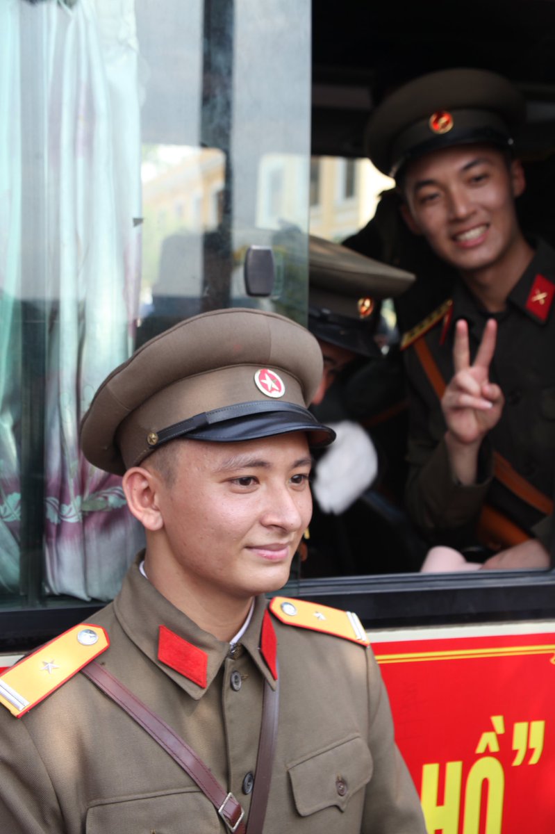 A509VN's tweet image. We have met with soldier participating in the parade, veterans, locals of Ho Chi Minh City and foreign visitors on April 30!
#A509