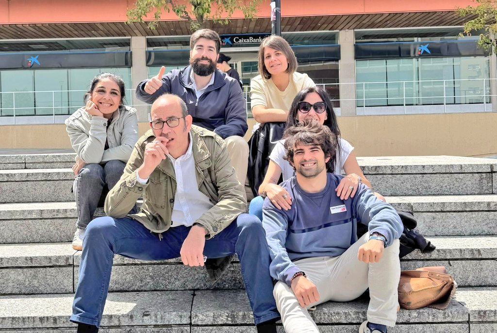 MariscalZabala's tweet photo. Reivindicando el 1 de mayo con la gente buena y honrada que ha convocado @solidaridad_esp y @JordidelaFuente

El único sindicato que realmente defiende a los trabajadores españoles 💪🇪🇸 https://t.co/TcjjeawLSg