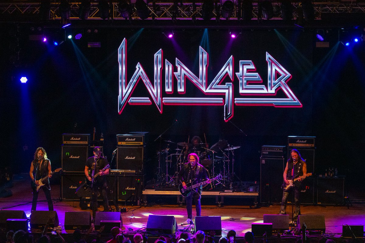 WingerTheBand's tweet image. We’re back home and ready to hit the stage this weekend! Who’s coming?!
📍Friday, May 2 - @PennsPeak - Jim Thorpe, PA
📍Saturday, May 3 - @M3RockFestival - Columbia, MD
🎟️Get your Tickets & VIPs now:
wingertheband.com/tour-dates-and…
📷Roberto Villani at @FrontiersMusic1
#Winger