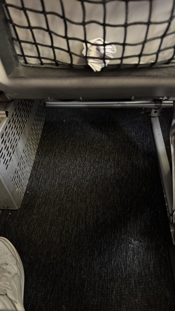 MattoJK's tweet photo. @WestJet claims a suit jacket bag can’t fit in this space under the seat and proceeded to charge me an additional $150 dollars to check it. What a joke. Won’t be flying with this airline again. https://t.co/9D27UohbPK