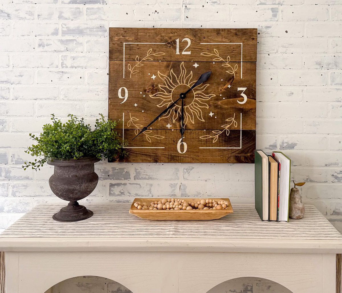 boardandbrushcs's tweet image. 🦋🌵🪸𝗠𝗔𝗬 𝗡𝗘𝗪 𝗥𝗘𝗟𝗘𝗔𝗦𝗘🪸🌵🦋

From butterflies to coastal scenes and western charm, this release is all about celebrating nature and places that feel like home! With designs inspired by land, sea, and milestones—like graduation—there’s something unique for everyone.