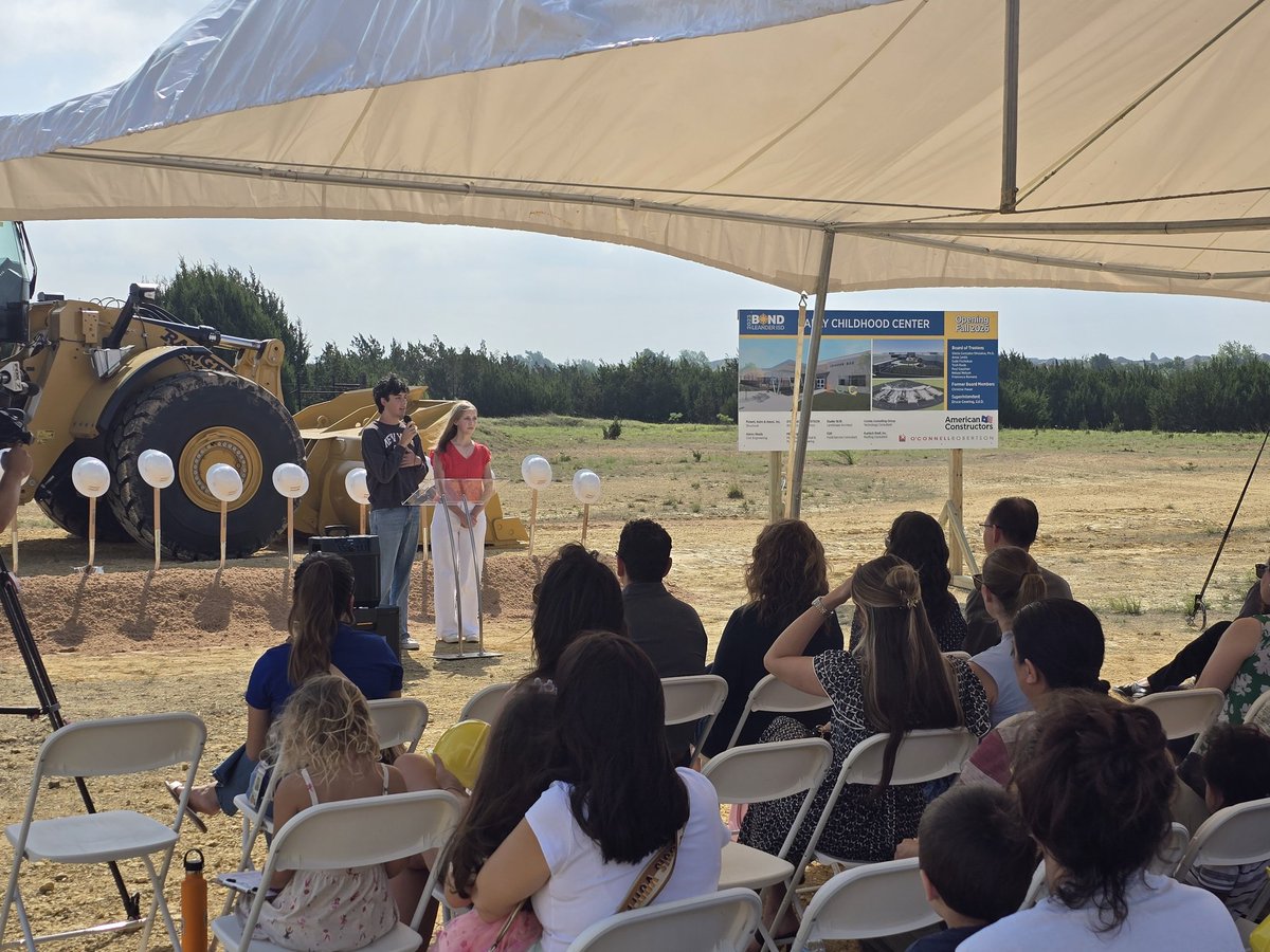 Ms_Waltmon tweet media