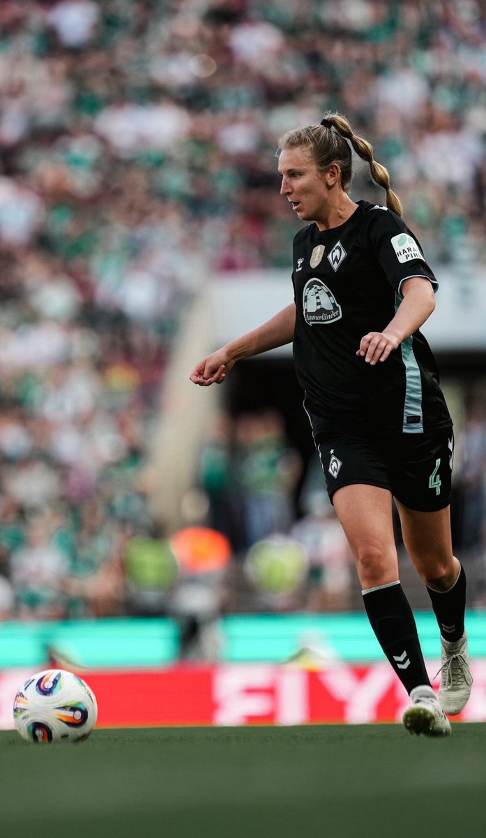 Notre Dame Women's Soccer (@ndsoccer) on Twitter photo Good luck to <a href="/KaylieRonan/">Kaylie Ronan</a> in todayβs DFB Pokal Finale!
πΈ: <a href="/werderfrauen/">Werder Bremen FrauenfuΓball</a>
#GoIrish βοΈ Good luck to <a href="/KaylieRonan/">Kaylie Ronan</a> in todayβs DFB Pokal Finale!
πΈ: <a href="/werderfrauen/">Werder Bremen FrauenfuΓball</a>
#GoIrish βοΈ