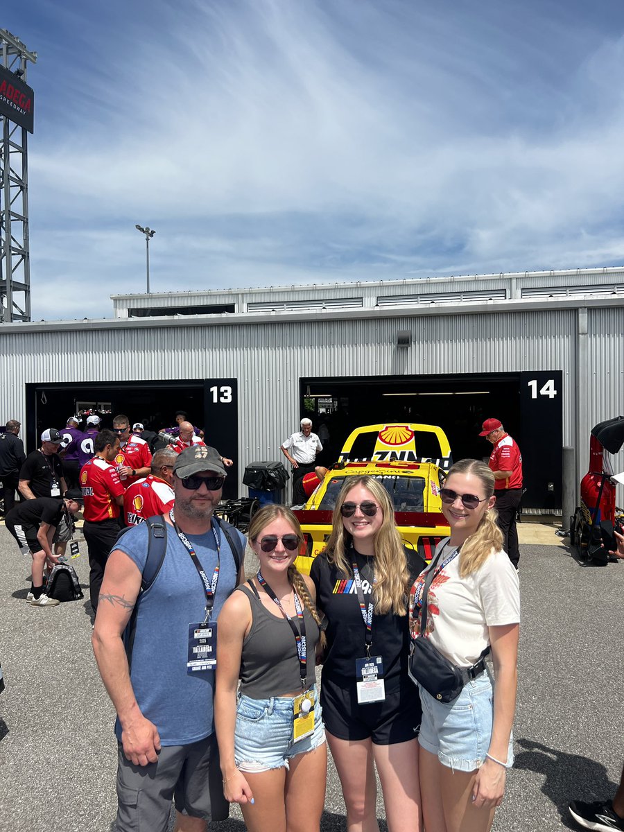 Scoop1711's tweet photo. Great weekend at Talladega https://t.co/KCifb3QxbC