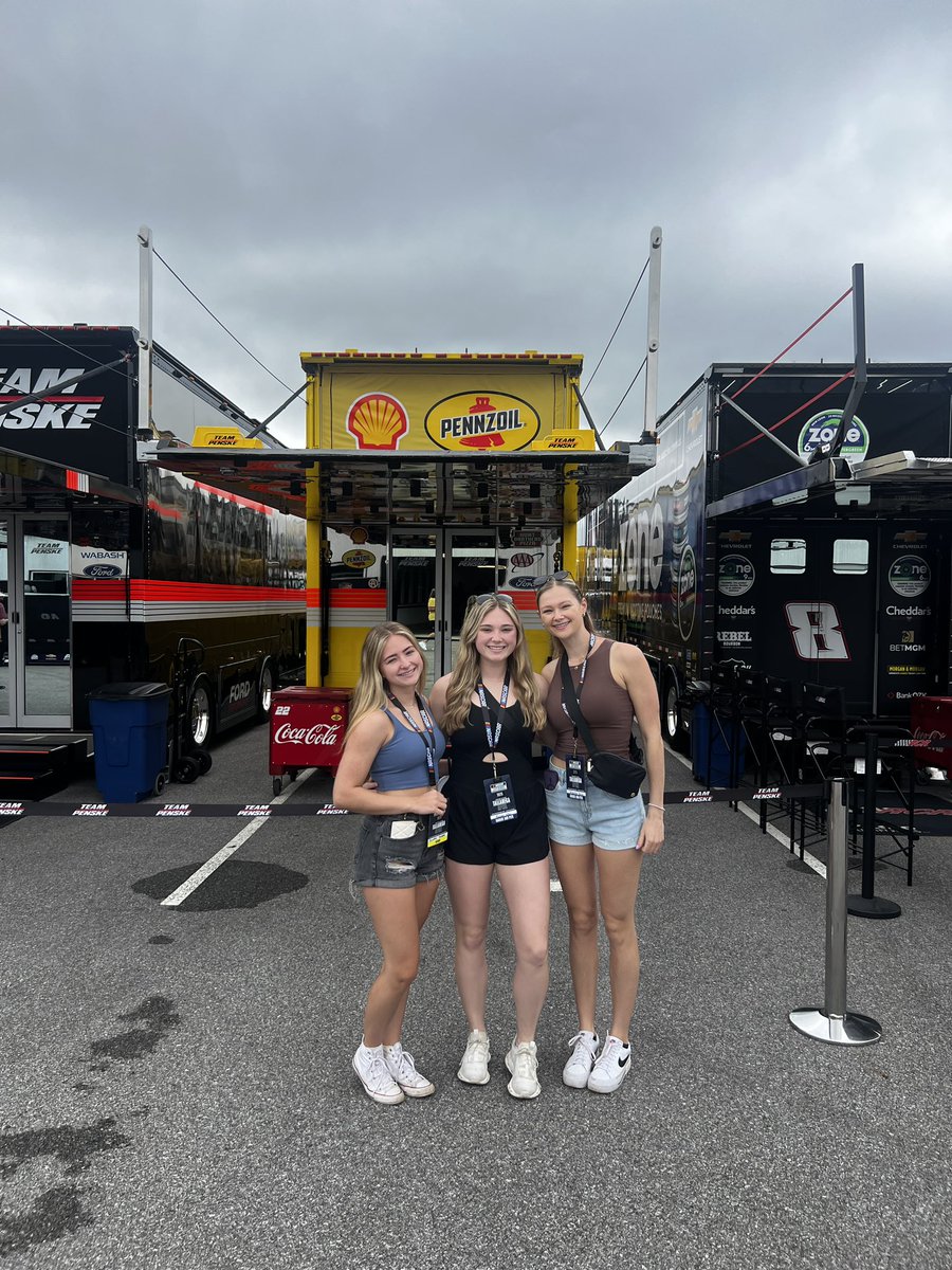 Scoop1711's tweet photo. Great weekend at Talladega https://t.co/KCifb3QxbC