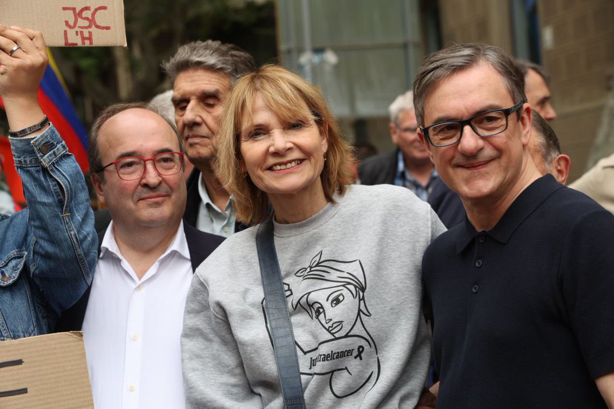 “Avui, #1deMaig, el PSC tornem al carrer per defensar els drets de les treballadores i els treballadors.  

Ho fem amb un compromís ferm pel treball digne, pels drets socials i per un futur per a tothom”.

🗣️ <a href="/LluisaMoretSabi/">Lluïsa Moret Sabidó</a>