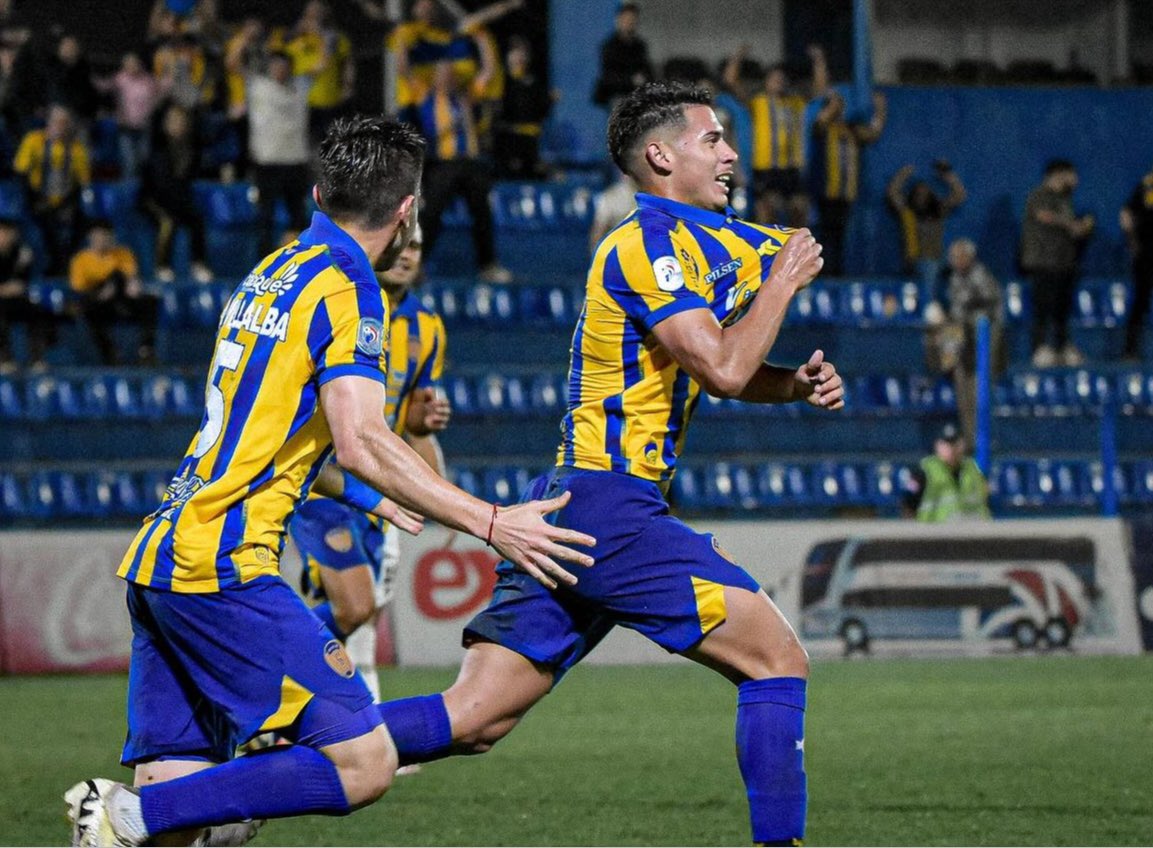 Feliz aniversario 💙💛