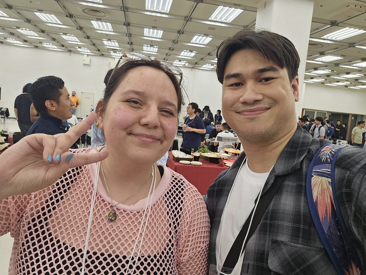 VgAkimo's tweet photo. Good luck to all the world participants! Excited to see some awesome game play across all four formats from players around the world! 

Thank you to everyone that took a picture with me and had a nice chat! If you missed me, feel free to come over for some video footage hehe https://t.co/A3WUKGPrSE