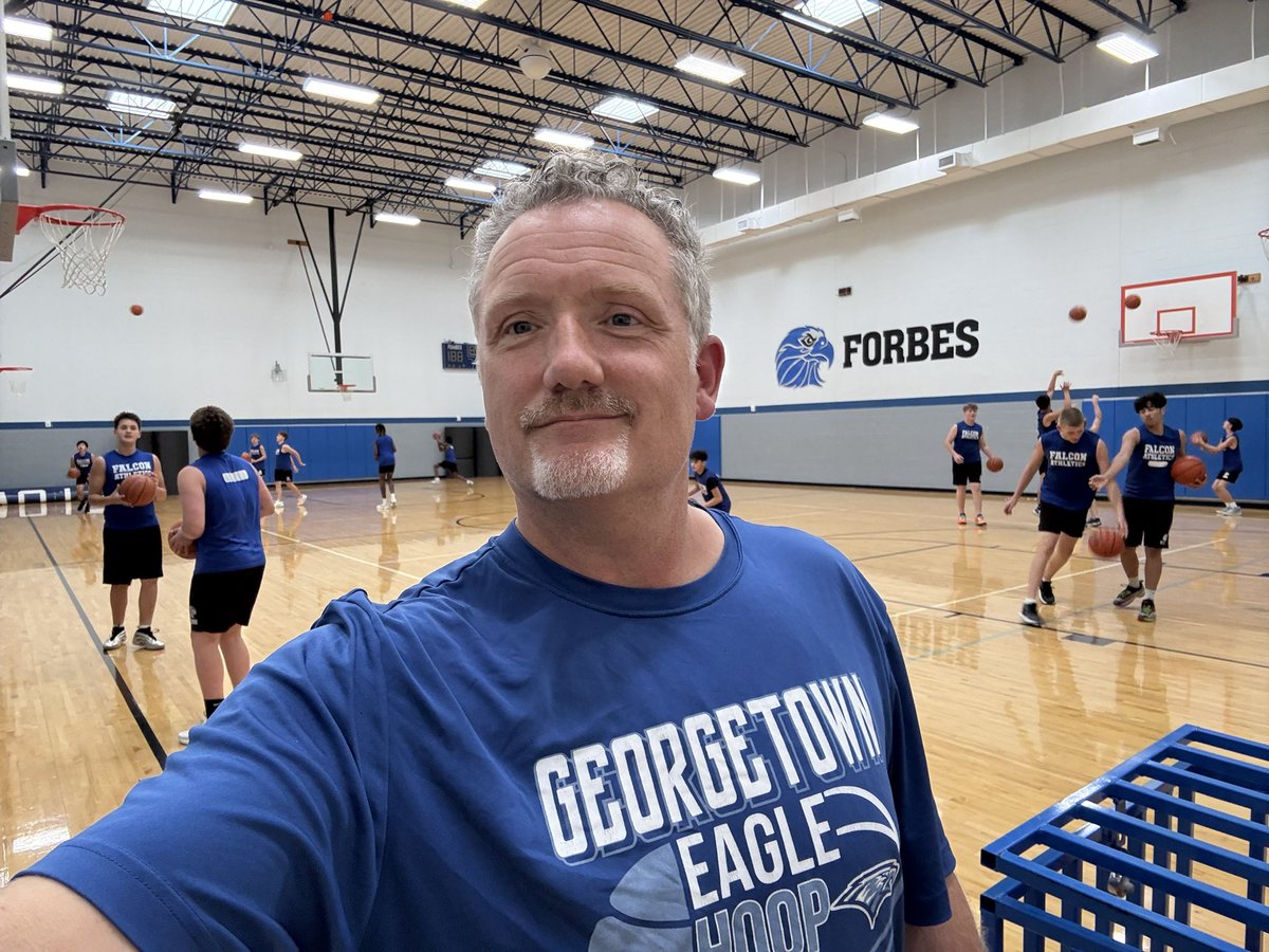 Eagle Fight (@gteaglesbball) on Twitter photo I was able to go to Forbes MS to work with the upcoming freshmen.
They are hungry, coachable and fun to work with!
<a href="/Mr_B_Johnson/">Brian Johnson</a> <a href="/AthleticsGISD/">Georgetown ISD Athletics</a> I was able to go to Forbes MS to work with the upcoming freshmen.
They are hungry, coachable and fun to work with!
<a href="/Mr_B_Johnson/">Brian Johnson</a> <a href="/AthleticsGISD/">Georgetown ISD Athletics</a>