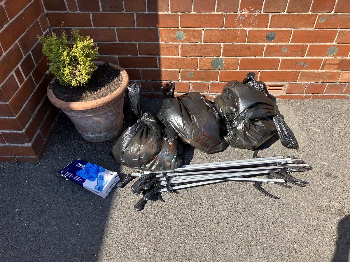 Canon Burrows CE Primary School tweet media