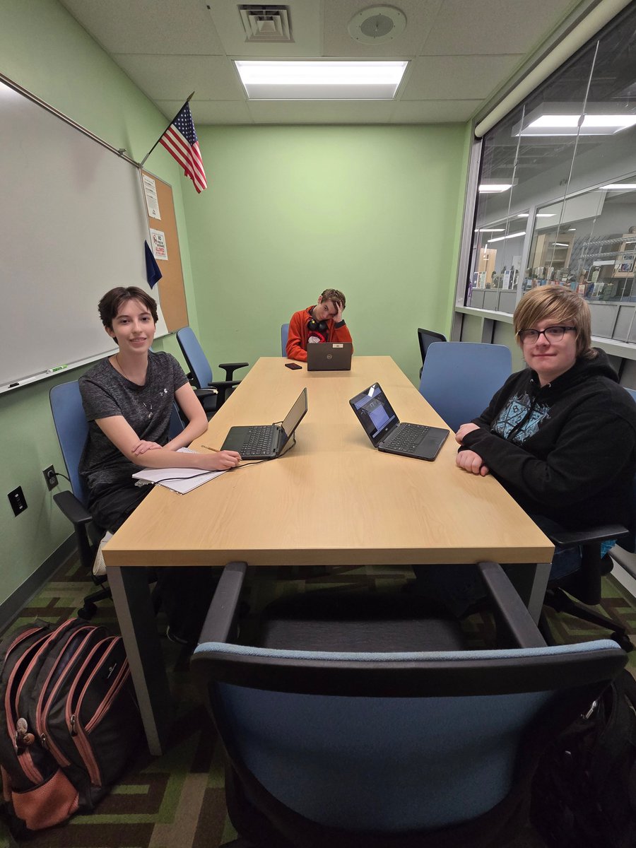 ncssm_connect's tweet photo. We visited with our Connect students at the Franklin School of Innovation, the Martin L. Nesbitt, Jr. Discovery Academy, and East Rutherford High School. These students are taking live, virtual classes such as Honors Cryptography and Honors Aerospace Engineering. https://t.co/JH4DmL1QjO