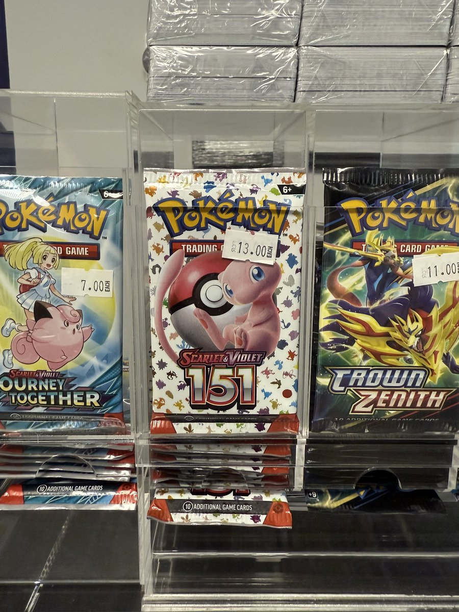 Camzcardz tweet media