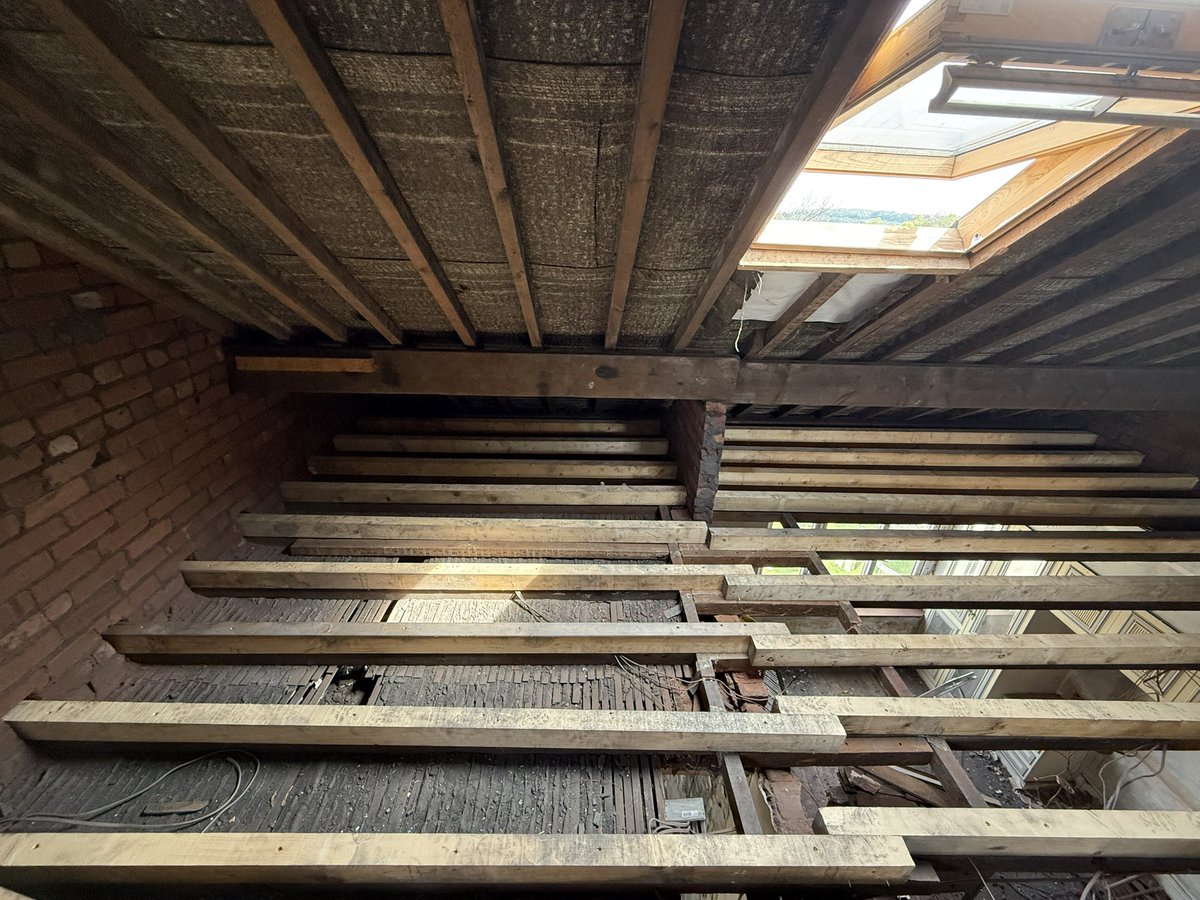 ISY CCTV SECURITY SPECIALISTS tweet media