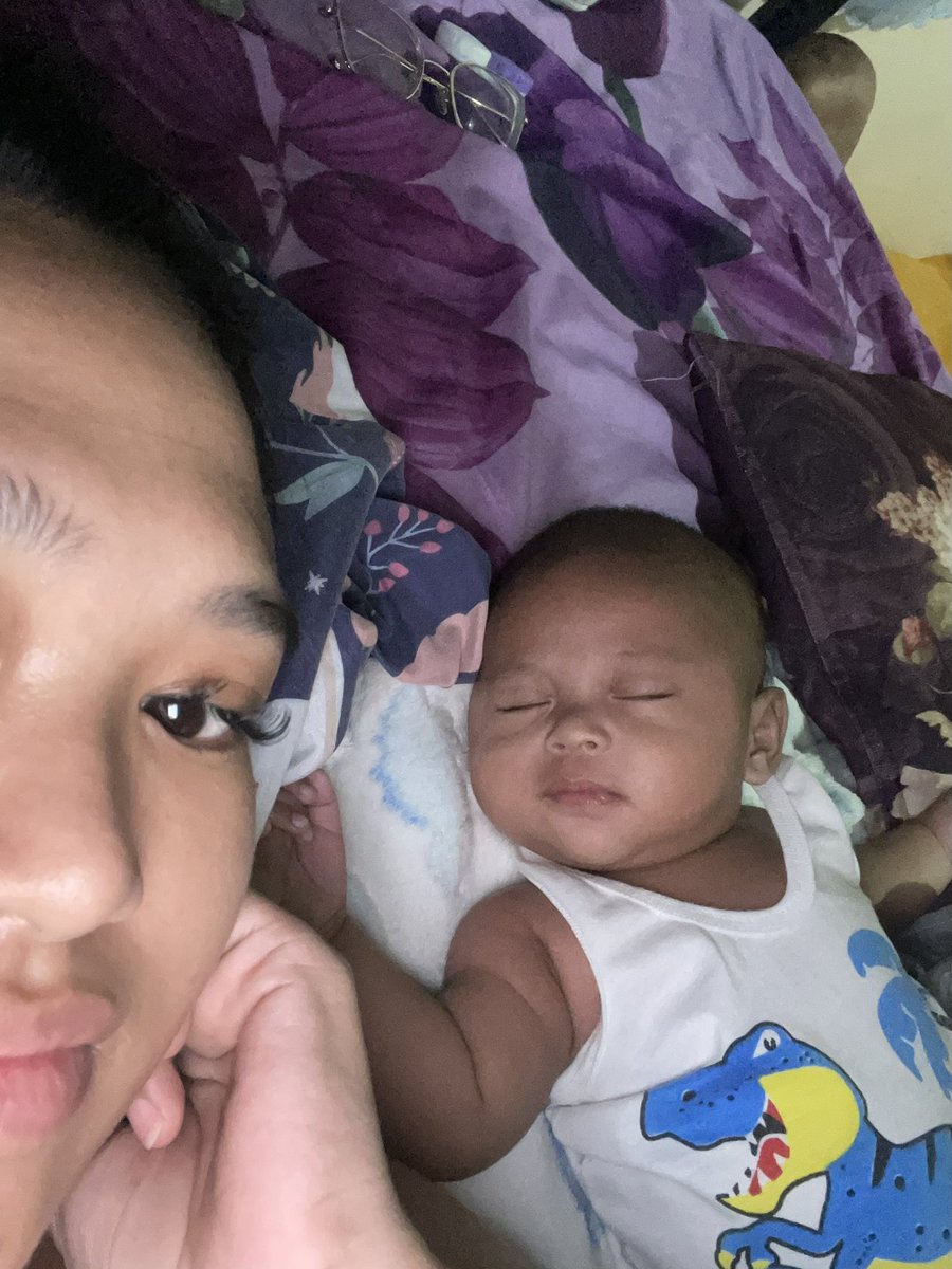 keytweena's tweet photo. You’re my favorite view in the morning and before I go to sleep, mahal kooo. https://t.co/fvJXGWCYq2