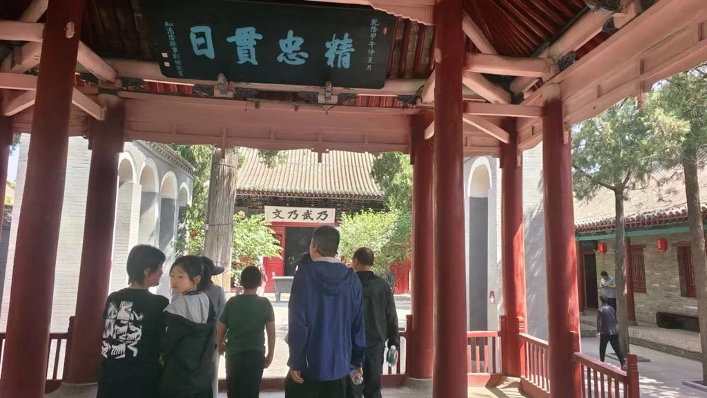 DiscoverAnyang's tweet photo. May Day Holiday Day 1: Sunshine & Crowds—Where Did You Go?
In Tangyin County, Anyang, major attractions welcomed waves of visitors under perfect spring skies.
#MayDayTravel
#TangyinAdventures
#SpringInAnyang #HolidayVibes
#ExploreChina https://t.co/lCfTt64iiS