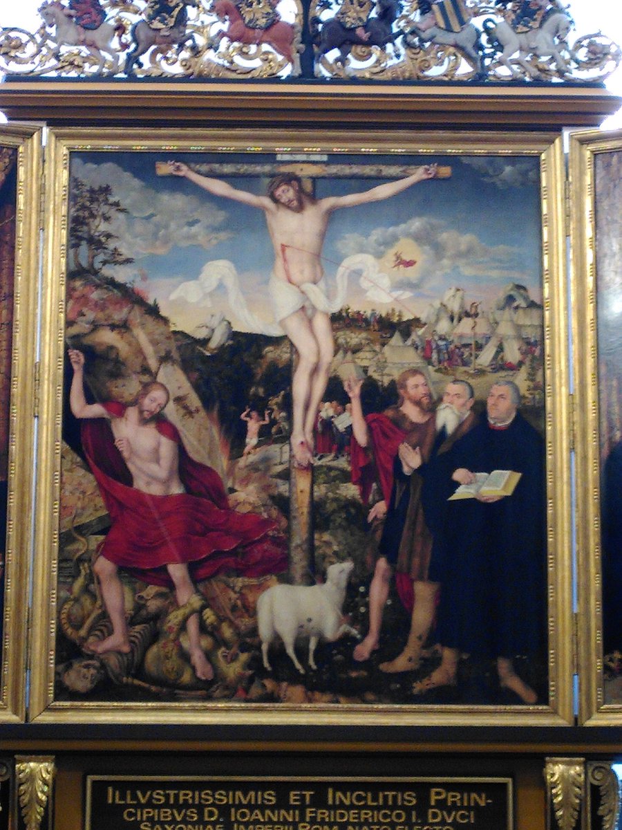 Johannes 3,14 Und wie Mose in der Wüste eine Schlange erhöht hat, also muß des Menschen Sohn erhöht werden,
15 auf das alle, die an ihn glauben, nicht verloren werden, sondern das ewige Leben haben.
#Cranach #Altar #Herderkirche #Weimar