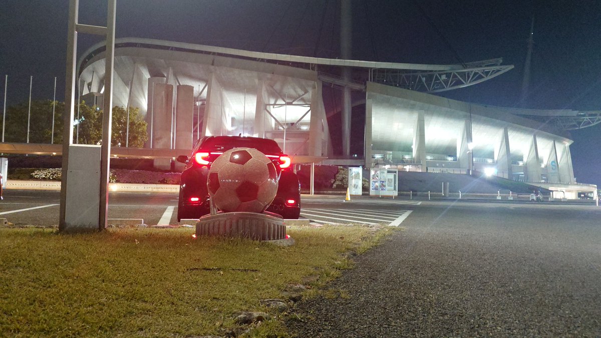 YAS761006's tweet photo. 🌛🏟️🌚🙏

夜黒日課でキリ番外し🙄

＃GRヤリス
＃BlackEdition37
＃wingless
#黒日課 https://t.co/OwHjPIvxFe