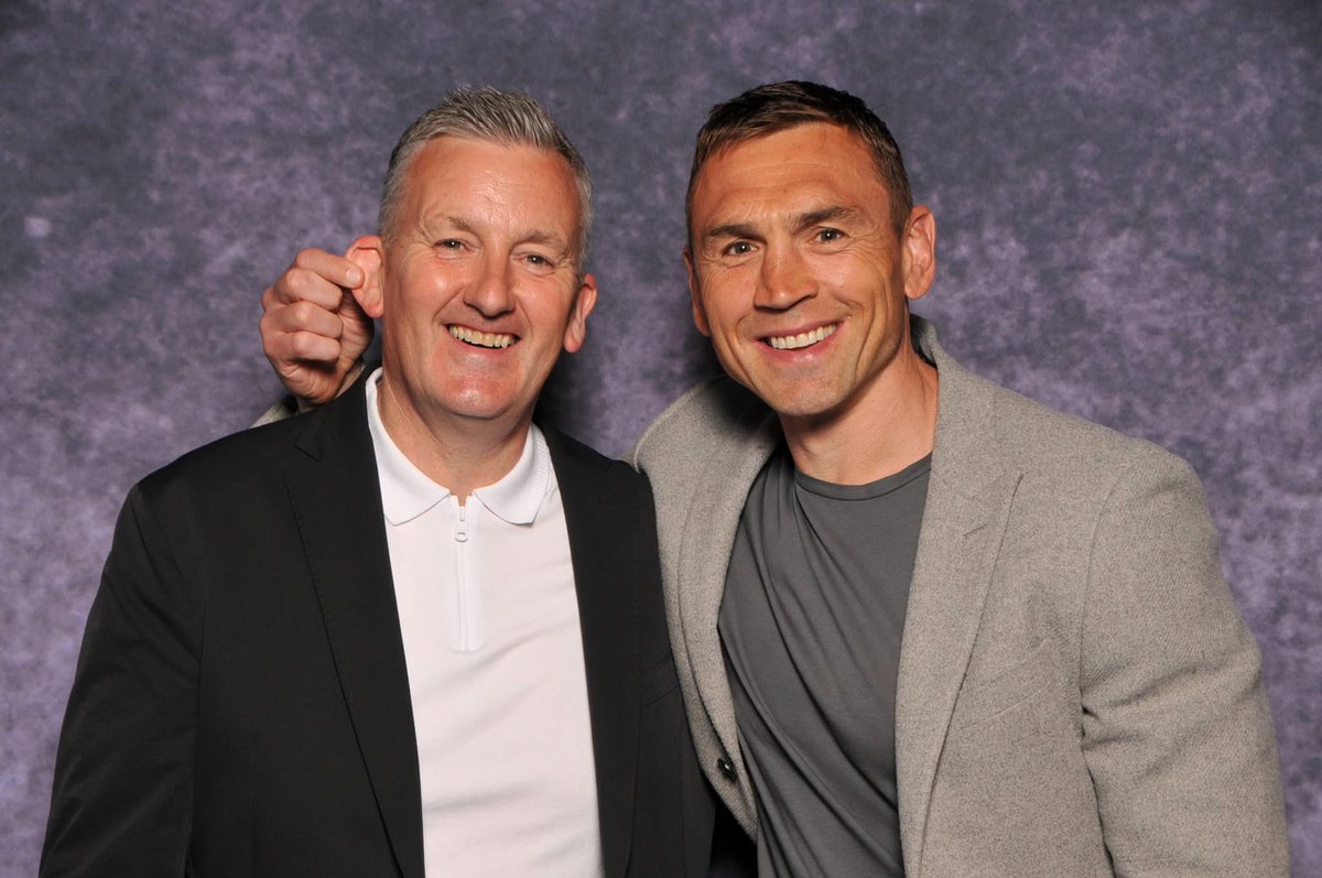Pete Emmett (@emmo99) on Twitter photo It’s a joy to work on the Kevin Sinfield tour. The man is an absolute inspiration but I just wish he’d stop playing with my ears!
Had a great evening at <a href="/LancasterGrand/">Lancaster Grand Theatre</a> with the main man and the one and only <a href="/RLBarrieMc10/">Barrie McDermott 🏉</a>
#sirkev
#sinfield
#bigbaz 👊 It’s a joy to work on the Kevin Sinfield tour. The man is an absolute inspiration but I just wish he’d stop playing with my ears!
Had a great evening at <a href="/LancasterGrand/">Lancaster Grand Theatre</a> with the main man and the one and only <a href="/RLBarrieMc10/">Barrie McDermott 🏉</a>
#sirkev
#sinfield
#bigbaz 👊