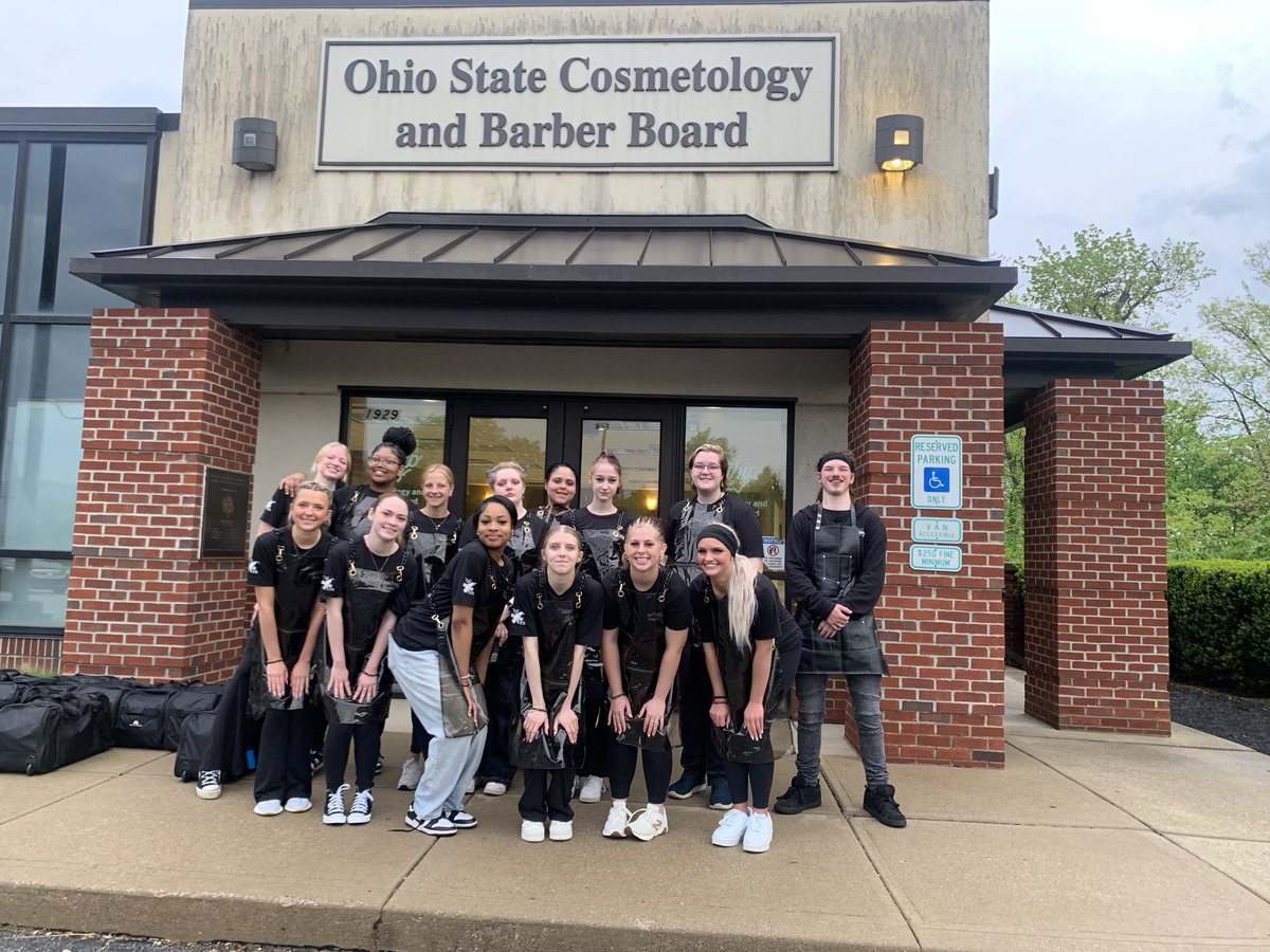 Senior Cosmetology tweet media